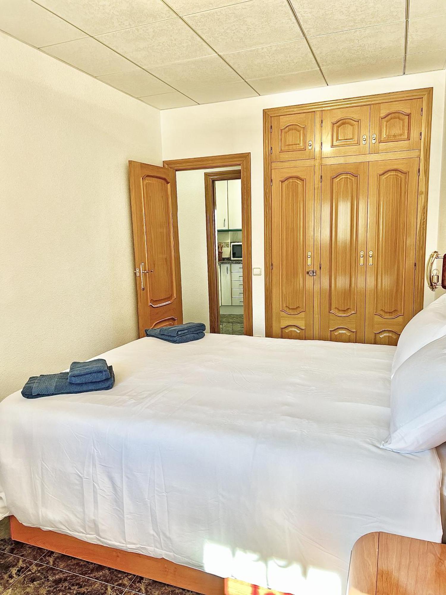 A 100M De La Playa. 2 Hab. A/C Apartment Аликанте Екстериор снимка