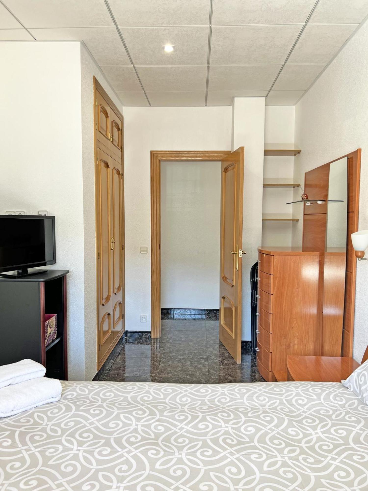 A 100M De La Playa. 2 Hab. A/C Apartment Аликанте Екстериор снимка
