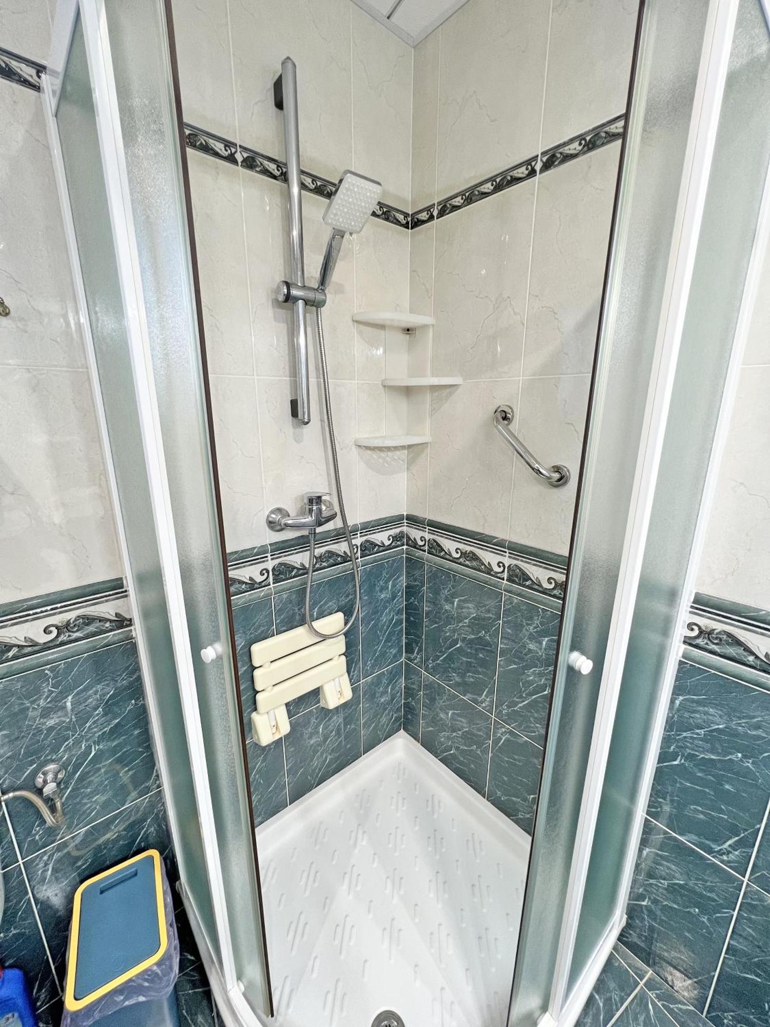 A 100M De La Playa. 2 Hab. A/C Apartment Аликанте Екстериор снимка