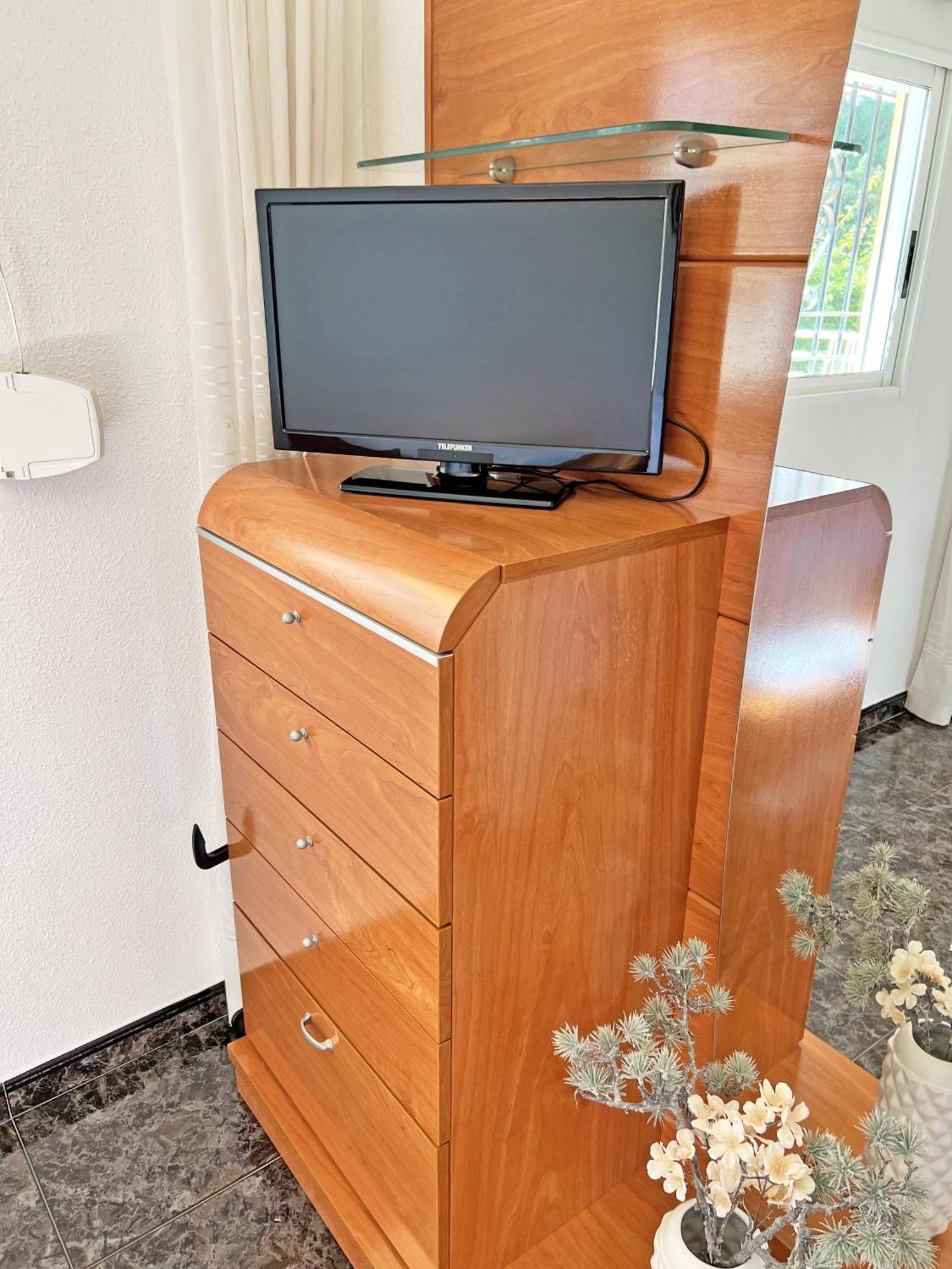A 100M De La Playa. 2 Hab. A/C Apartment Аликанте Екстериор снимка
