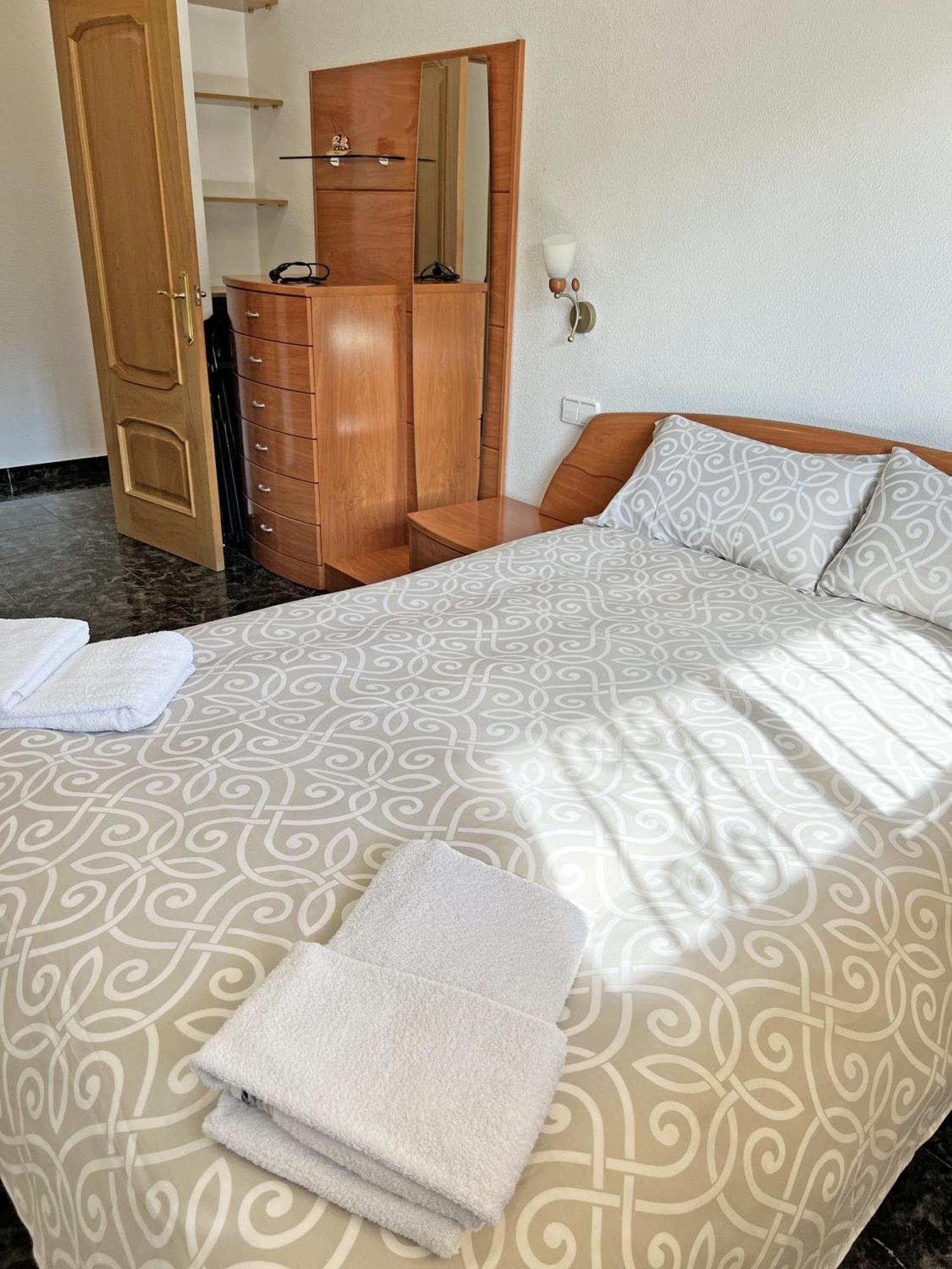 A 100M De La Playa. 2 Hab. A/C Apartment Аликанте Екстериор снимка
