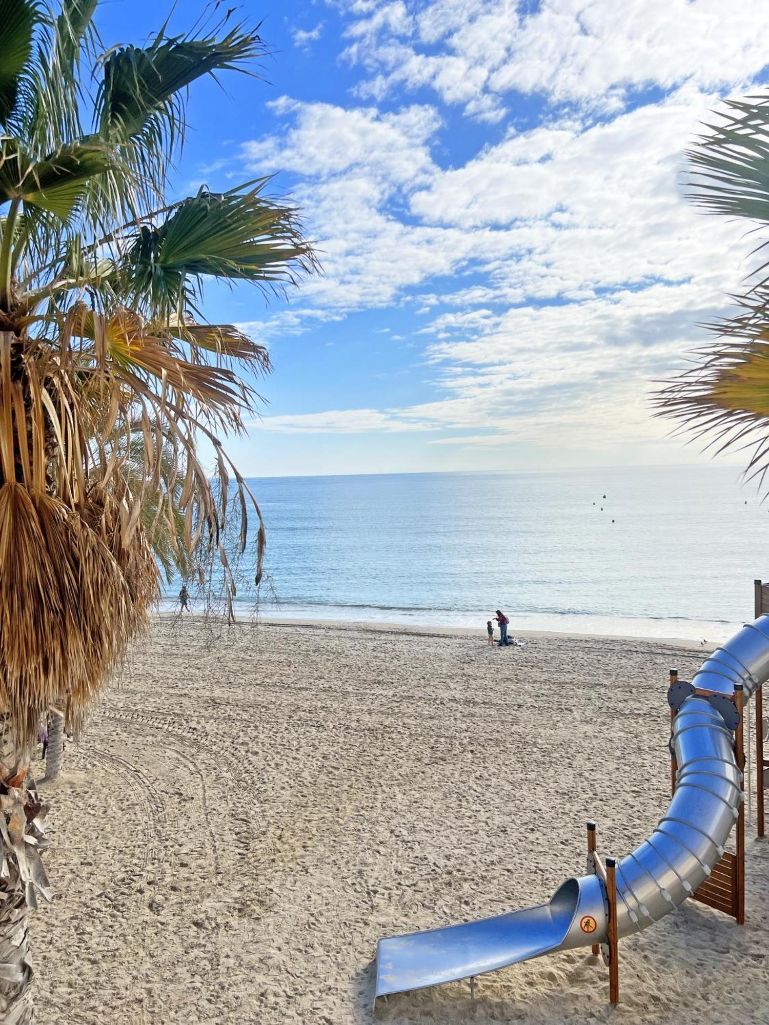A 100M De La Playa. 2 Hab. A/C Apartment Аликанте Екстериор снимка